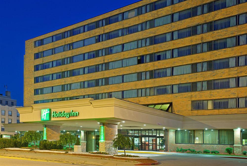 Delta Hotels By Marriott Muskegon Convention Center Bagian luar foto