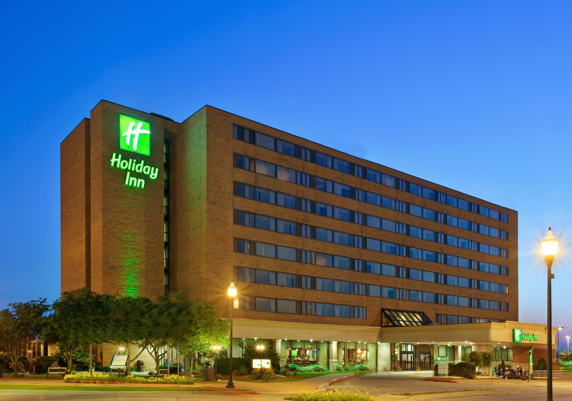Delta Hotels By Marriott Muskegon Convention Center Bagian luar foto