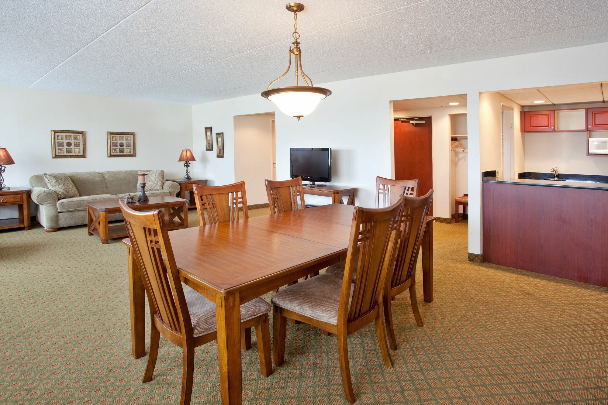 Delta Hotels By Marriott Muskegon Convention Center Bagian luar foto