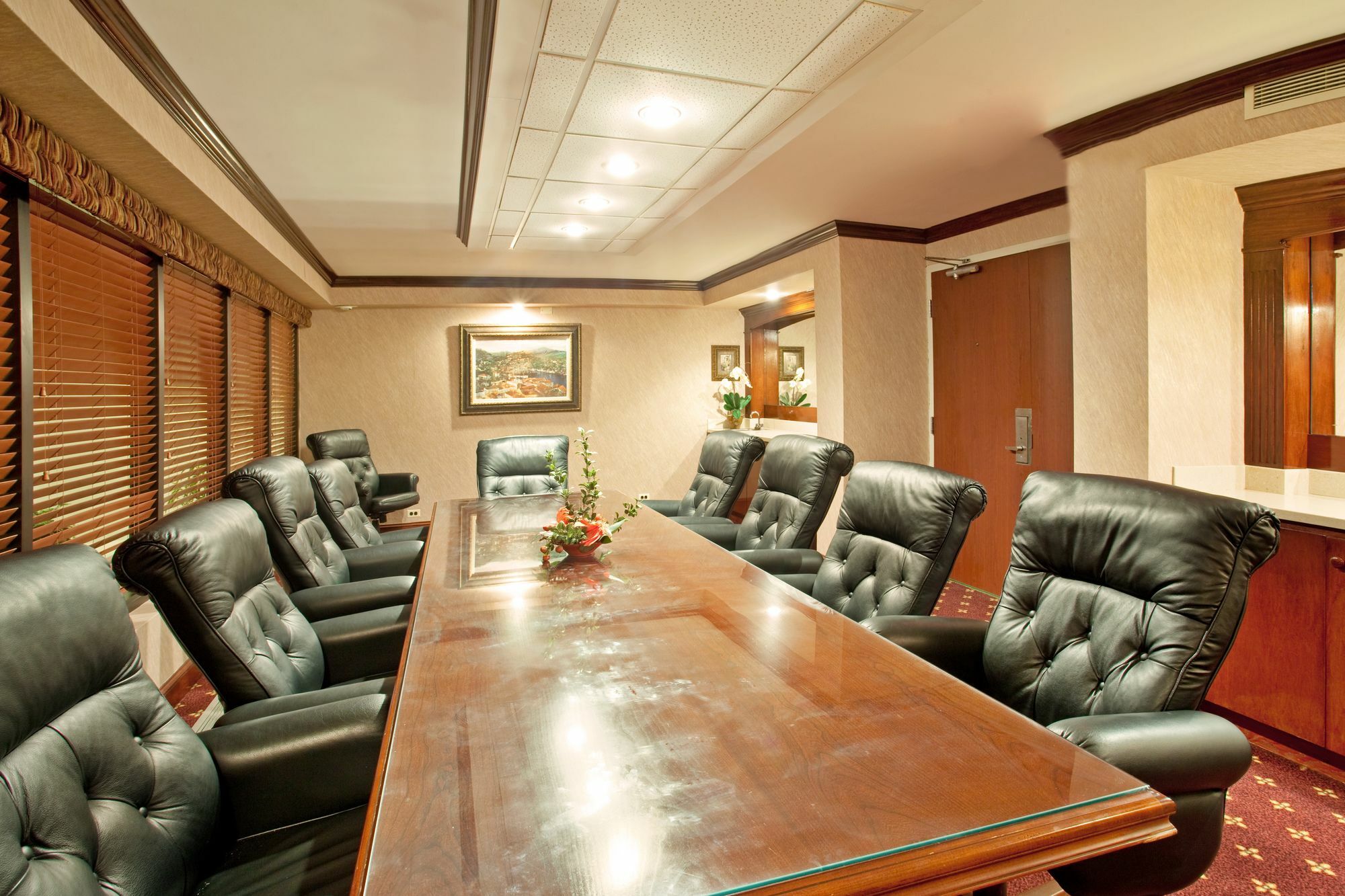Delta Hotels By Marriott Muskegon Convention Center Bagian luar foto